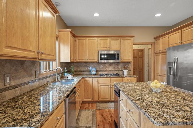 25_17606_93rd25_mls.jpg | Image 33