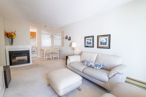 110-32950 Amicus Pl, Abbotsford, BC, V2S6G9 | Card Image