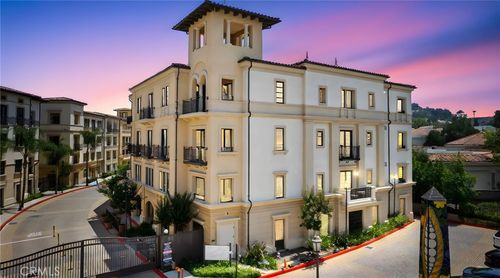 unit-h32-23500 Park Sorrento, Calabasas, CA, 91302-4139 | Card Image