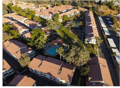 647-18015 Sundowner Way, Canyon Country, CA, 91387 | Card Image