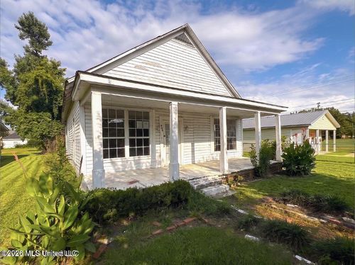 604 Central St, Belzoni, MS, 39038-3312 | Card Image