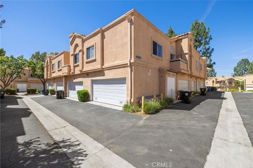 g-18852 Via Canon, Newhall, CA, 91321-4606 | Card Image