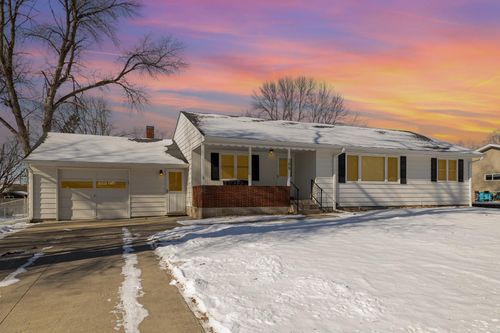 105 1st Ave Sw, Norwood Young America, MN, 55397-9203 | Card Image
