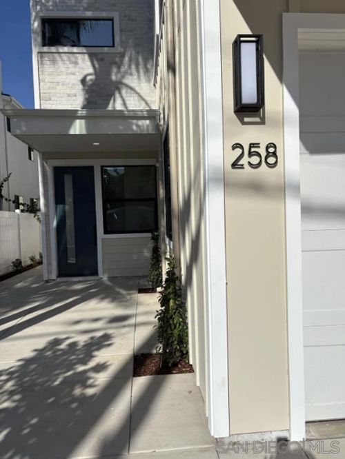 258 Donax Ave, Imperial Beach, CA, 91932 | Card Image