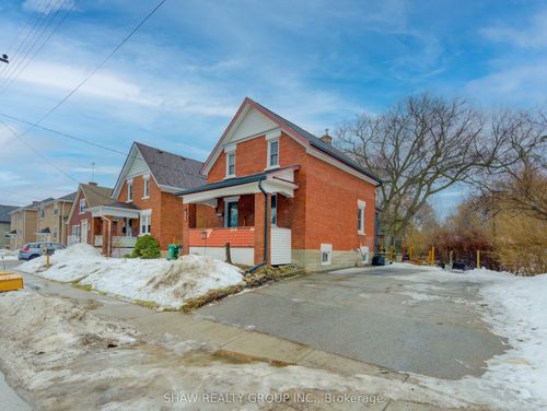 257 Guelph St, Kitchener, ON, N2H5W9 | Card Image