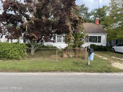 97 Dollmore Avenue, House other with 2 bedrooms, 1 bathrooms and null parking in Waretown NJ | Image 3