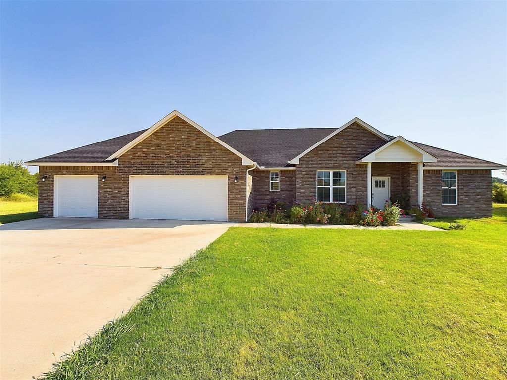 Monterey Dr, Edmond, OK 73025
