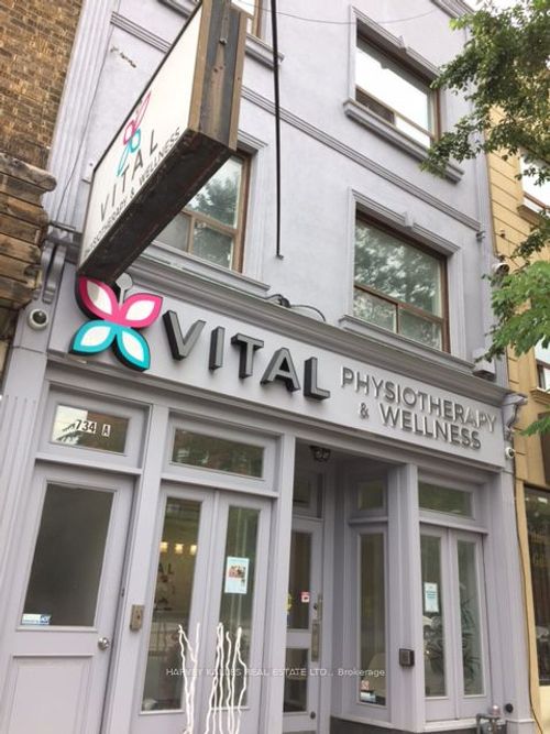 1-734 St Clair Ave W, Toronto, ON, M6E1A1 | Card Image