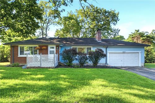 4221 Lyndell Dr, Beavercreek, OH, 45432-1825 | Card Image