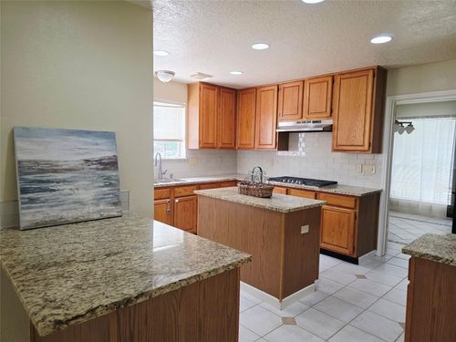 10306 Jockey Club Dr, Houston, TX, 77065-4139 | Card Image