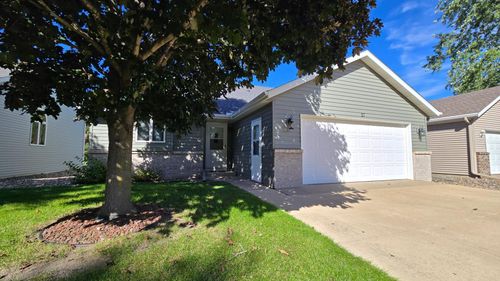 27 Pine Tree Ct, Sartell, MN, 56377-1776 | Card Image