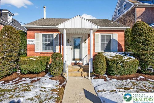 41 N 3rd St, COPLAY, PA, 18037-1501 | Card Image