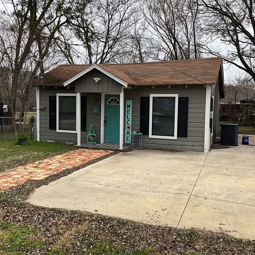 107 W 15th St, Kemp, TX, 75143-4779 | Card Image