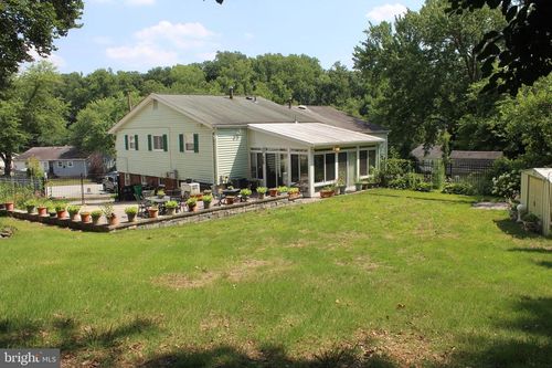 2206 Olson Ct, TEMPLE HILLS, MD, 20748-3258 | Card Image