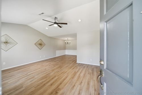 11118 S Date St, Jenks, OK, 74037-3236 | Card Image