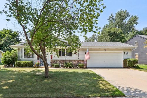436 Sheridan Drive, West Bend, WI, 53095 | Card Image