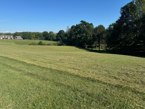 303132 Remington Dr, Russell Springs, KY, 42642-4153 | Card Image