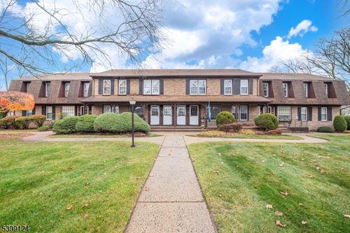 1154 Lake Ave, Clark, NJ, 07066-2747 | Card Image