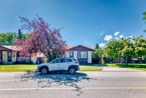 1171 Abbeydale Drive Ne, Calgary, AB, T2A6N4 | Card Image