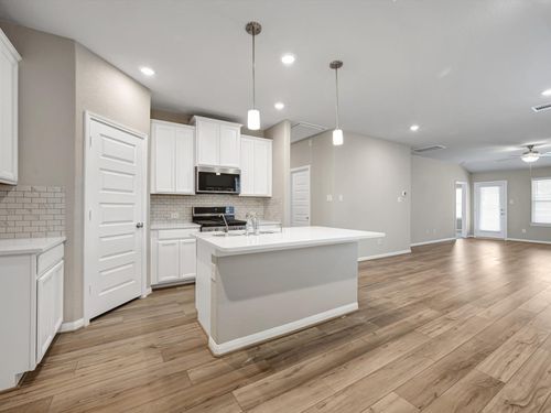 5718 Adamite Way, Houston, TX, 77048 | Card Image