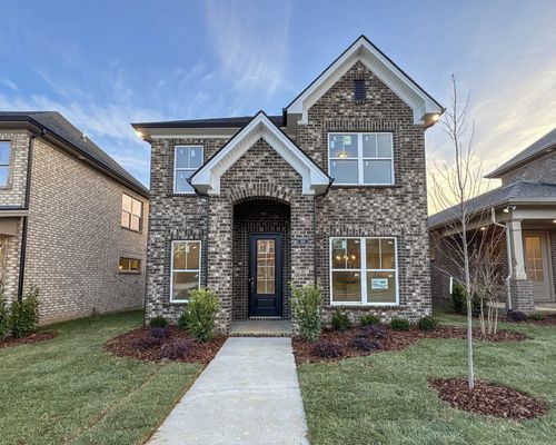 105 Sable East St, Gallatin, TN, 37066-8056 | Card Image