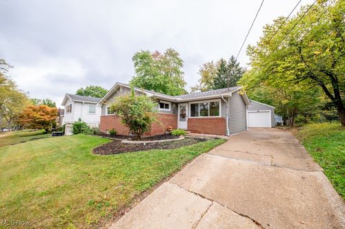 615 Garnette Road, Akron, OH, 44313 | Card Image