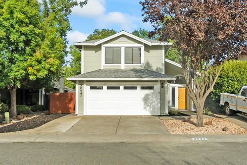 3537 Pinehill Way, Antelope, CA, 95843 | Card Image
