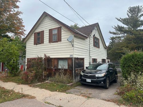979 Lea St, Pembroke, ON, K8A6H9 | Card Image