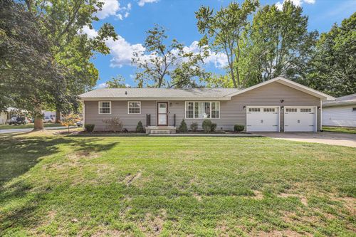 333 Orchard Ave, Atwood, IL, 61913-1002 | Card Image