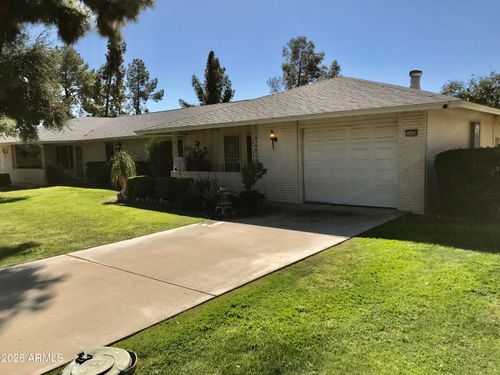 15430 N Lakeforest Dr, Sun City, AZ, 85351-2033 | Card Image