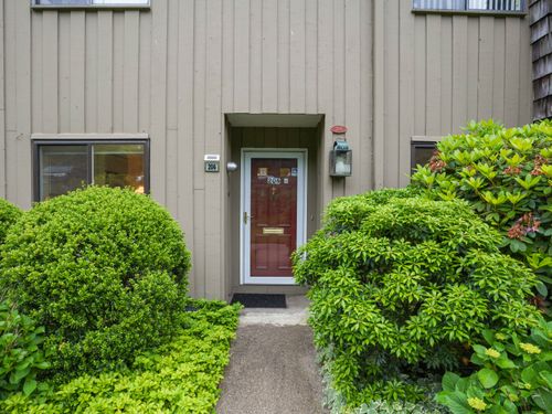 1-5-206 Gillies Ln, Norwalk, CT, 06854-1059 | Card Image