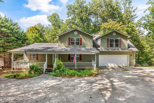 243 Mountain Lake Dr, Rocky Top, TN, 37769-5408 | Card Image