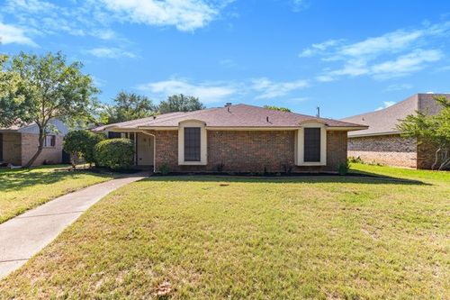 1906 Hillcroft Dr, Duncanville, TX, 75137-4564 | Card Image