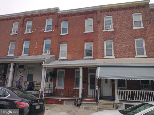 247 E Oak St, NORRISTOWN, PA, 19401-4044 | Card Image