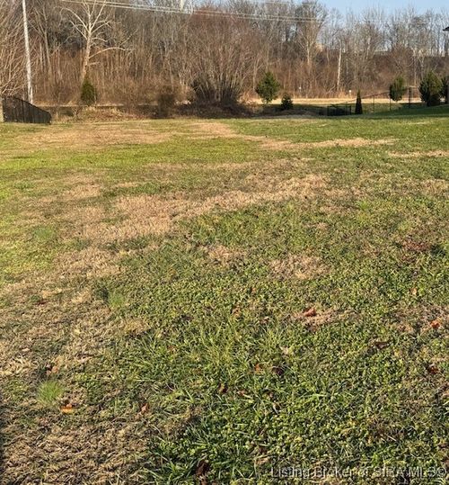 3200 New Chapel Rd, Utica, IN, 47130-8918 | Card Image