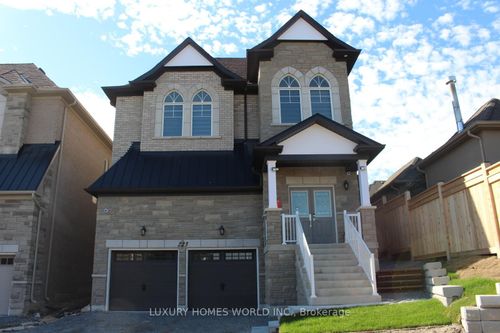 room-223 Seguin St, Richmond Hill, ON, L4E1N7 | Card Image