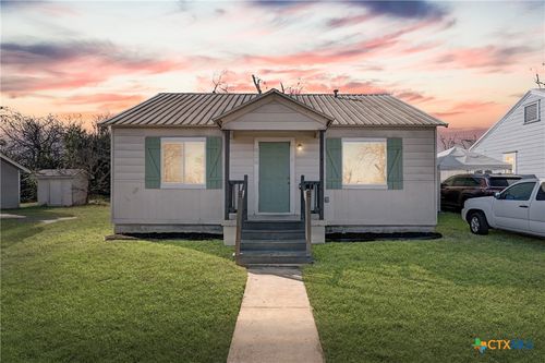 906 S 2nd St, Temple, TX, 76504-5888 | Card Image