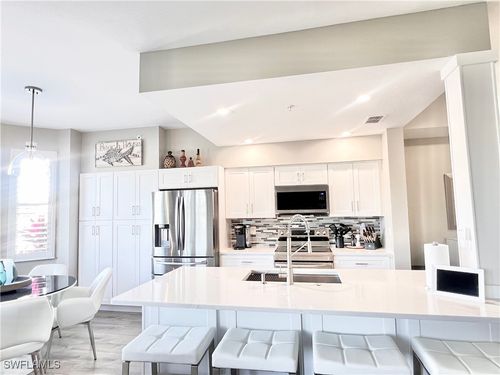 apt-213-8555 Naples Heritage Dr, Naples, FL, 34112-7723 | Card Image