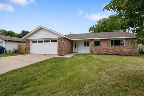 1306 Rolling Oaks Dr, Rogers, AR, 72756-2228 | Card Image
