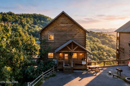 1876 Billard Way, Sevierville, TN, 37876 | Card Image