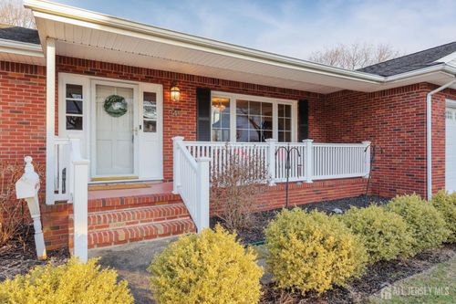 34 Vanderbilt Ave, Milltown, NJ, 08850-1125 | Card Image