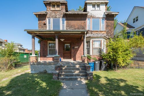 231 Chandler St, Detroit, MI, 48202-2826 | Card Image