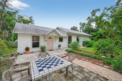32847 Pennsylvania Ave, SAN ANTONIO, FL, 33576-7012 | Card Image