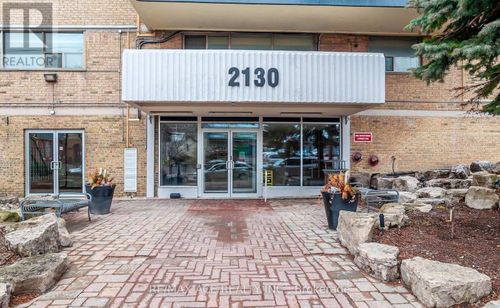 906-2130 Weston Road, Toronto (Mount Dennis), ON, M6N3R9 | Card Image