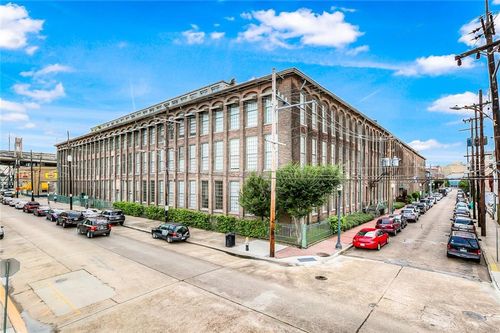 354-920 Poeyfarre St, New Orleans, LA, 70130-3840 | Card Image