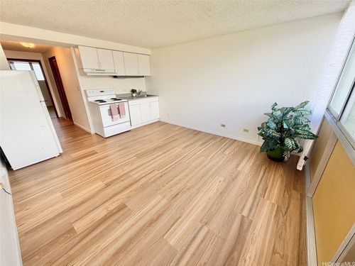 2202-2211 Ala Wai Boulevard, Honolulu, HI, 96815 | Card Image
