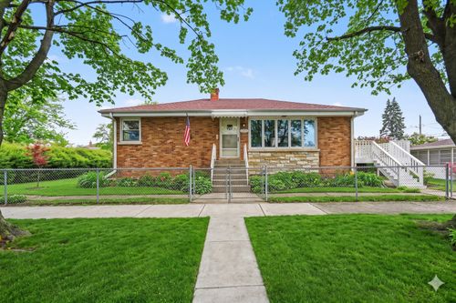 2301 Elm St, River Grove, IL, 60171-1803 | Card Image