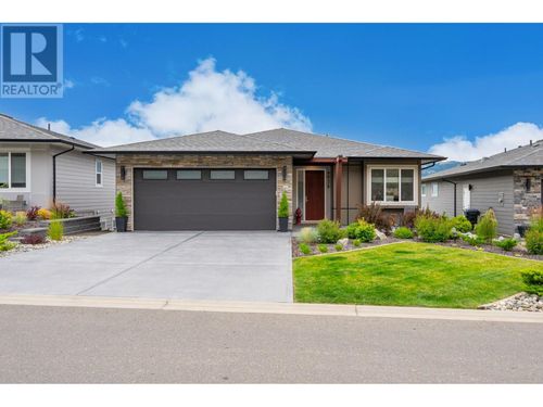 4038 Rio Vista Way, Kamloops, BC, V2H0E1 | Card Image