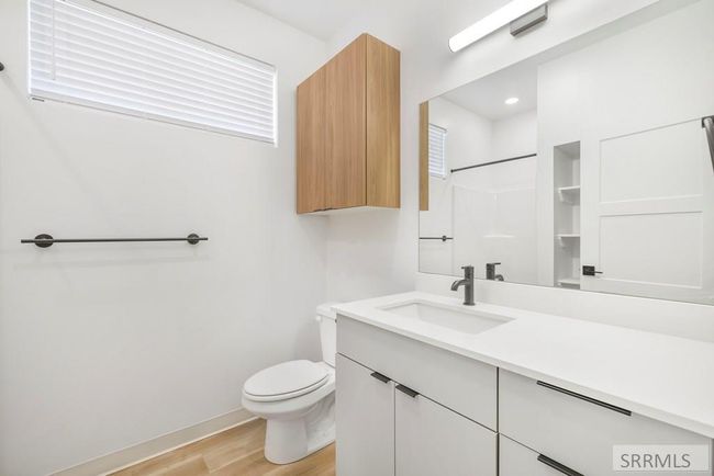 F201 - 201 E Ross Avenue, Condo with 2 bedrooms, 2 bathrooms and null parking in Driggs ID | Image 16