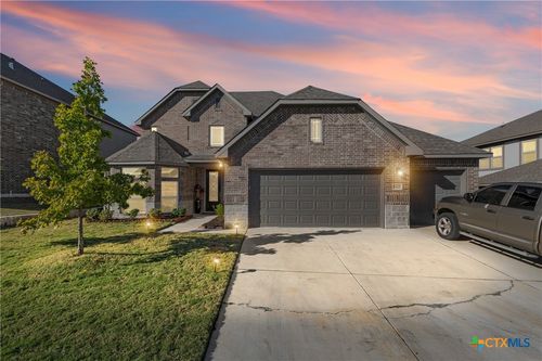 8401 Callahan Dr, Killeen, TX, 76542-6893 | Card Image